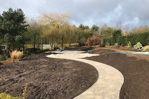 Sweeping curves for metal lawn edging
